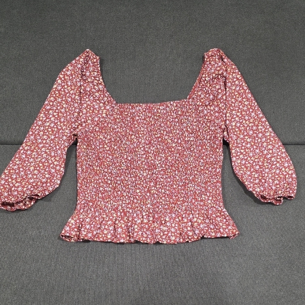Paper Crane  Floral Blouse. Size L